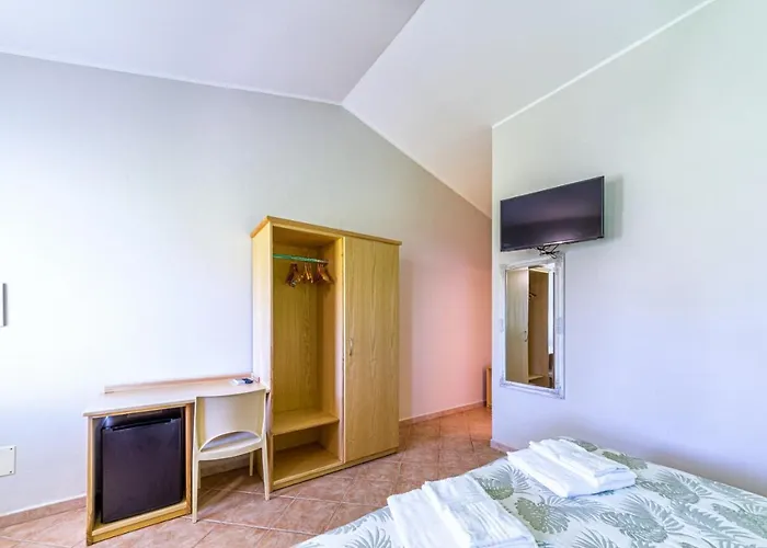 Is Cortillaris * Càbras